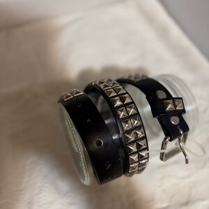 Hot Topic Black 2 row Studded Belt genuine leather sz 32 excellent condition